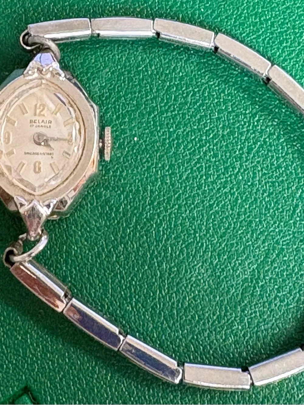 Belair Vintage 17 Jewels Ladies Silver-Tone Watch